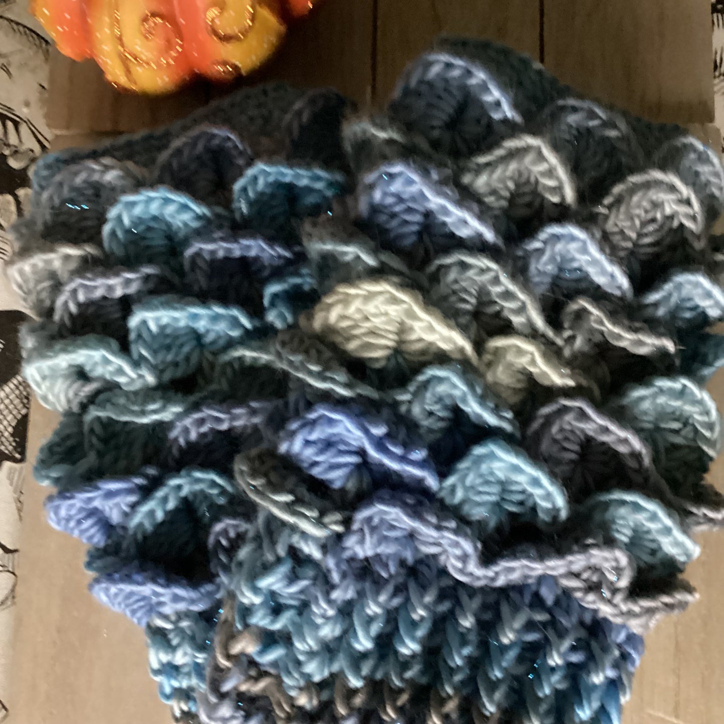 Dragon Scale Fingerless Gloves - Simplicity & such