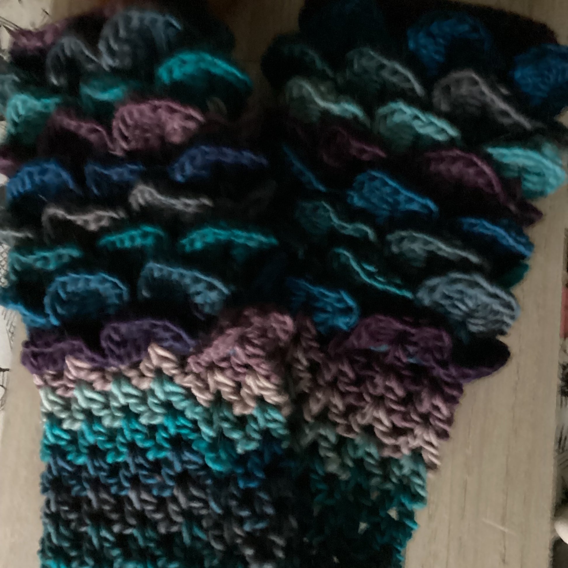 Dragon Scale Fingerless Gloves - Simplicity & such