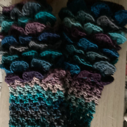 Dragon Scale Fingerless Gloves - Simplicity & such