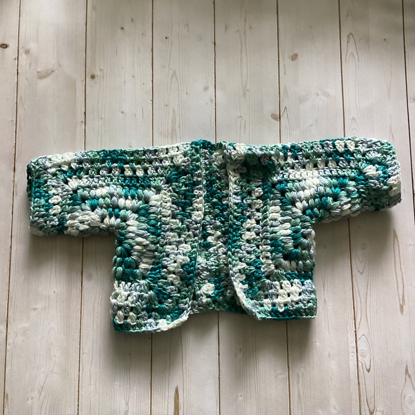 Doll sweater the silkie