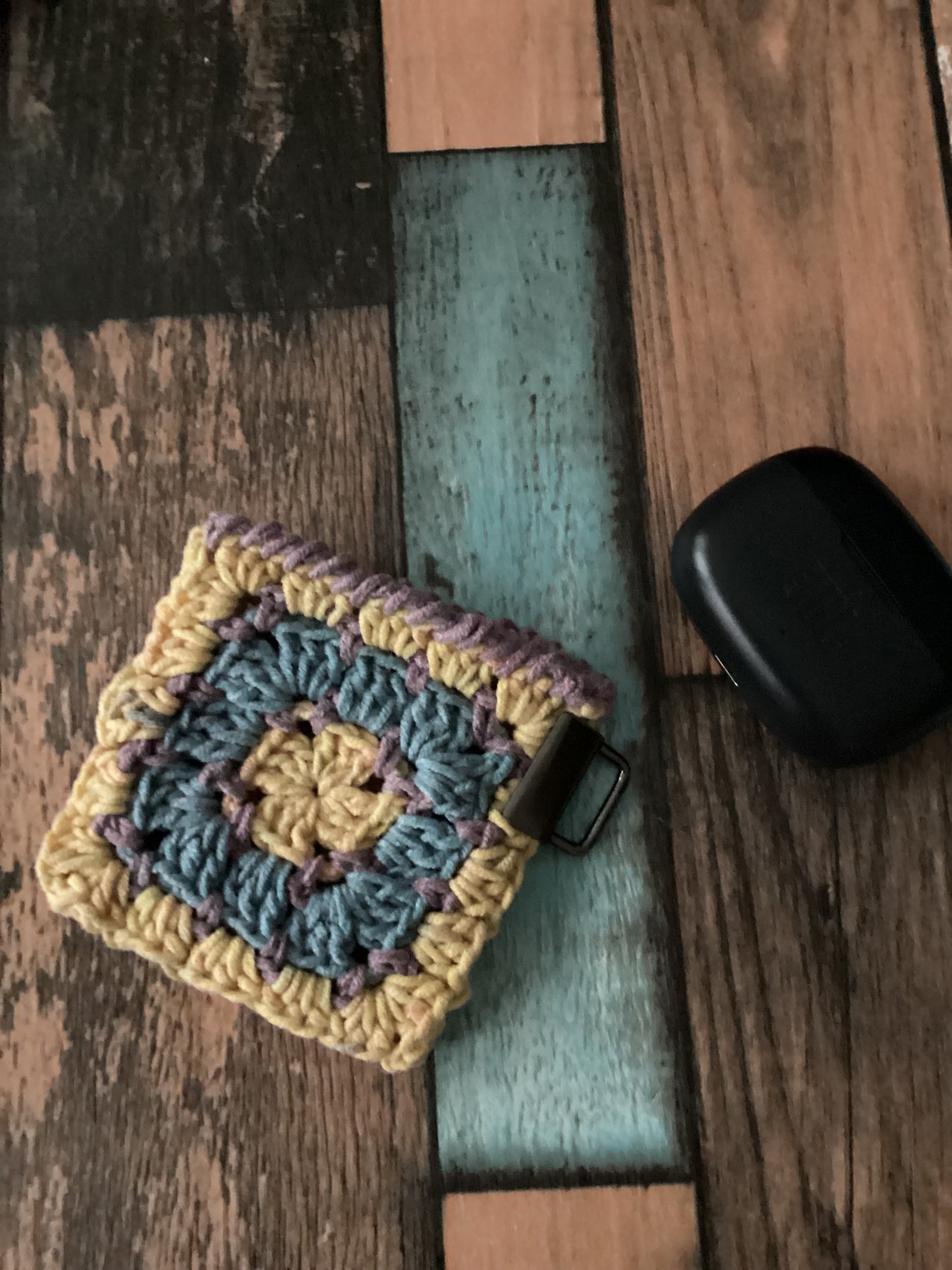 granny square airPods earpods case