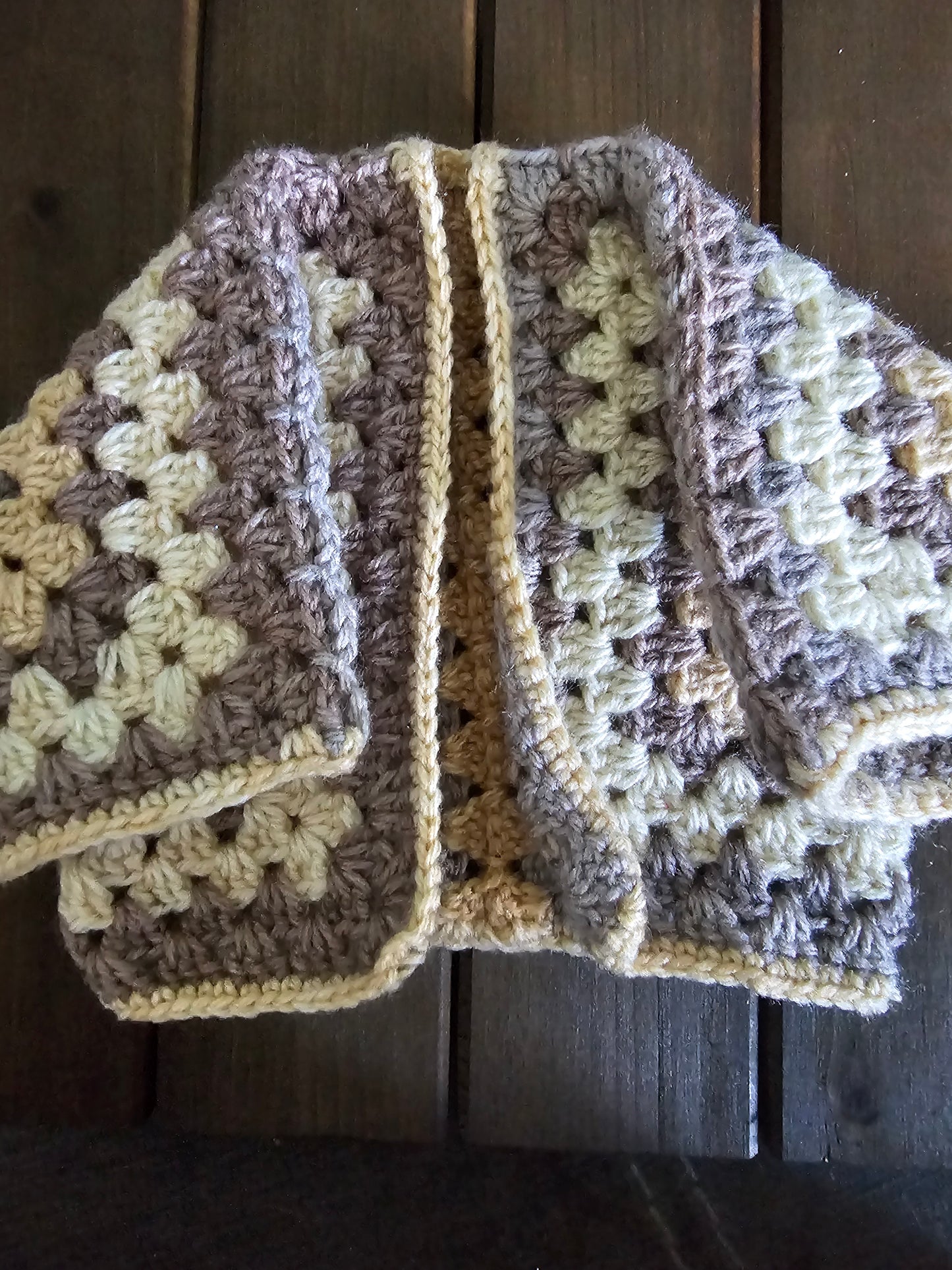 Doll sweater cream Carmel and brown 