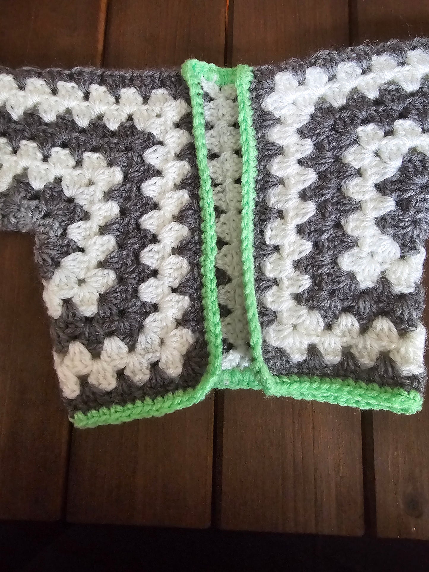 Doll sweater Halloween, white grey and green